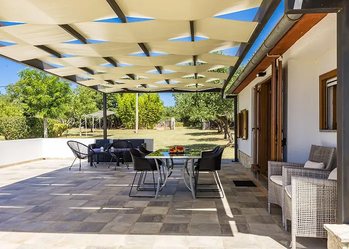 בית נופש House Leo *