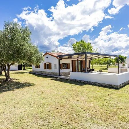 House Leo 度假居 *